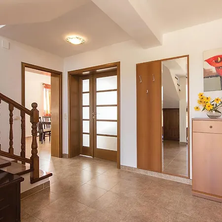 Holiday home Cozy In With Kitchen Vodnjan