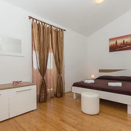 Fazanska Cesta Croatia * Vodnjan