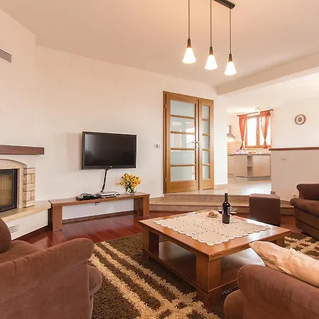 Fazanska Cesta Croatia * Vodnjan