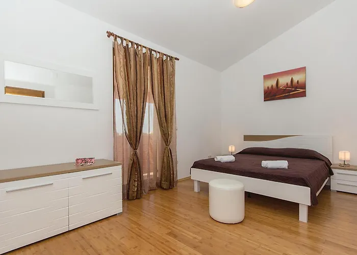 Fazanska Cesta Croatia * Vodnjan